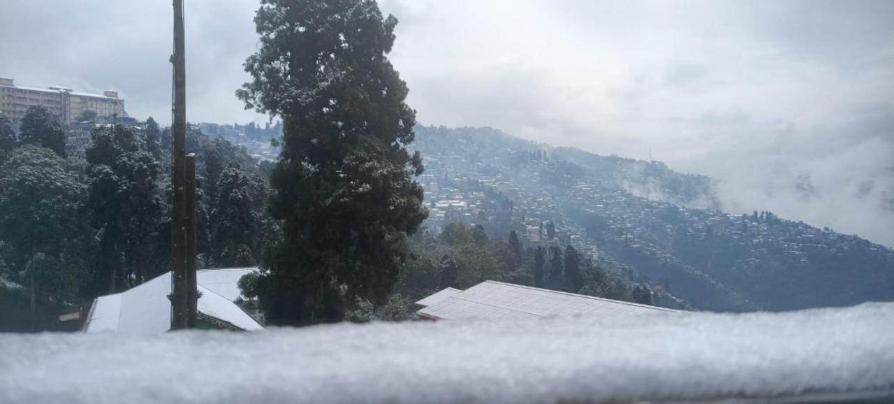 Darjeeling Homestay Nyano Ghar エクステリア 写真